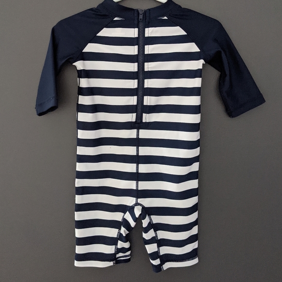 Navy blue and white striped crab print rash guard - Picture 2 of 3